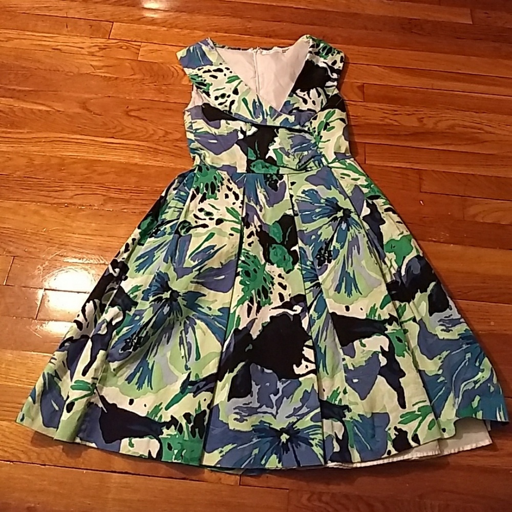 Calvin Klein size 6 flower dress spring